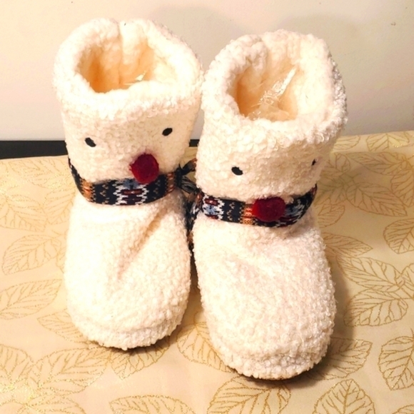 Snowman Slippers Cream and white fleece Size 9 - Picture 2 of 10